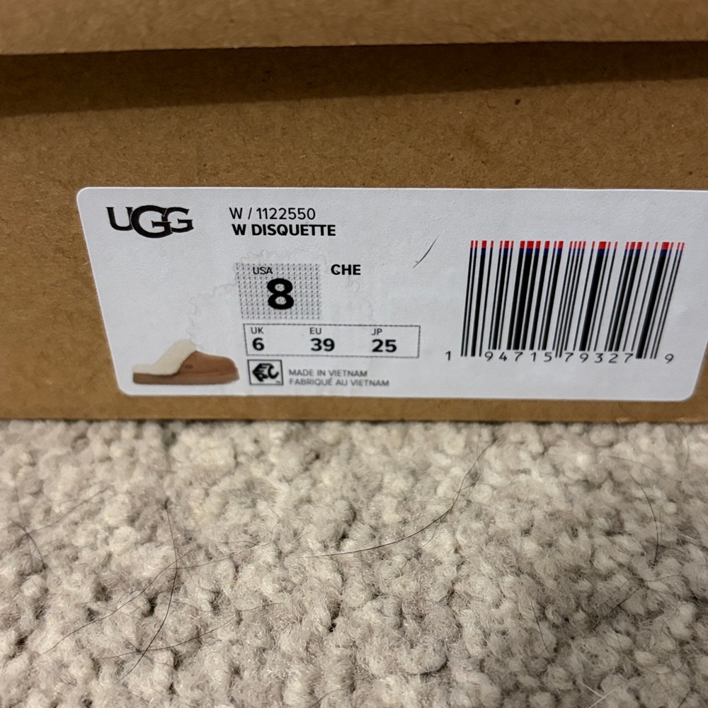 Ugg Disquette Shearling Platform Slippers - Picture 5 of 6